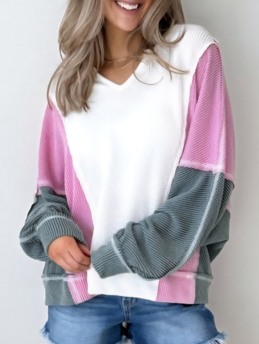 ENTRO Colorblock V-Neck Women's Sweater - White, Pink & Gray